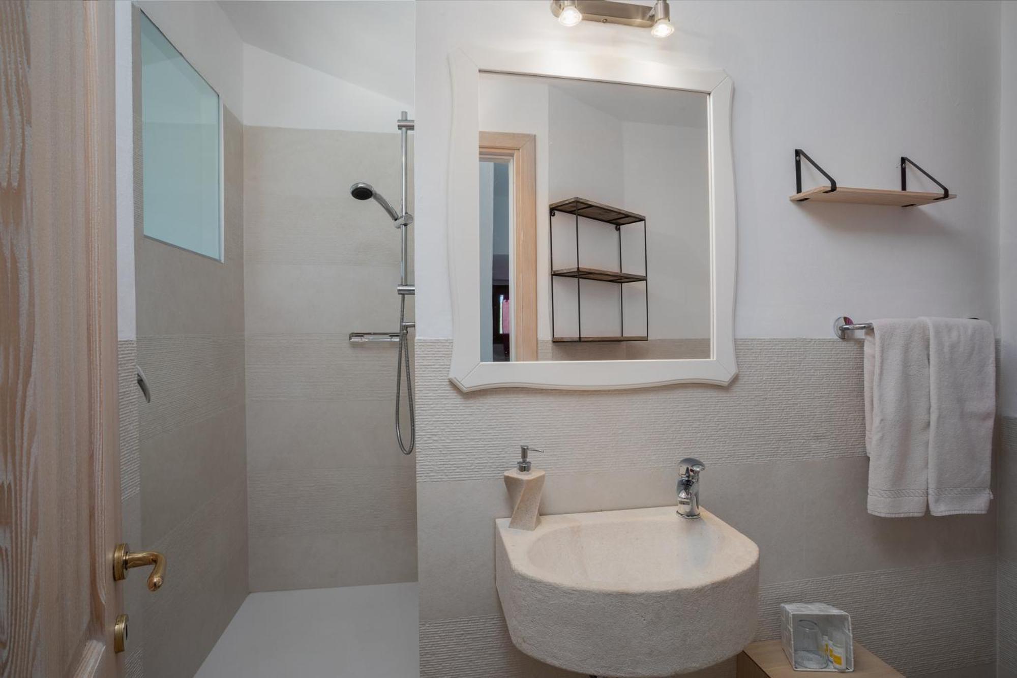 The Square Depandance Bed & Breakfast Cannigione Bagian luar foto