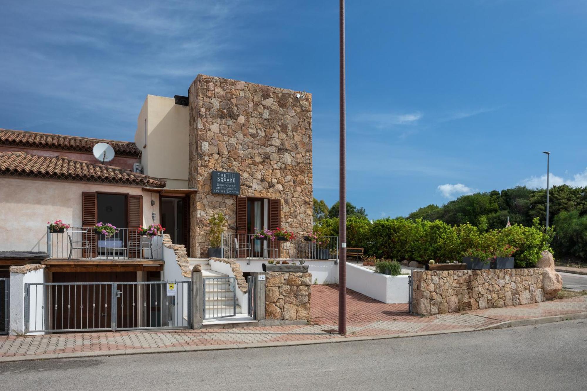 The Square Depandance Bed & Breakfast Cannigione Bagian luar foto