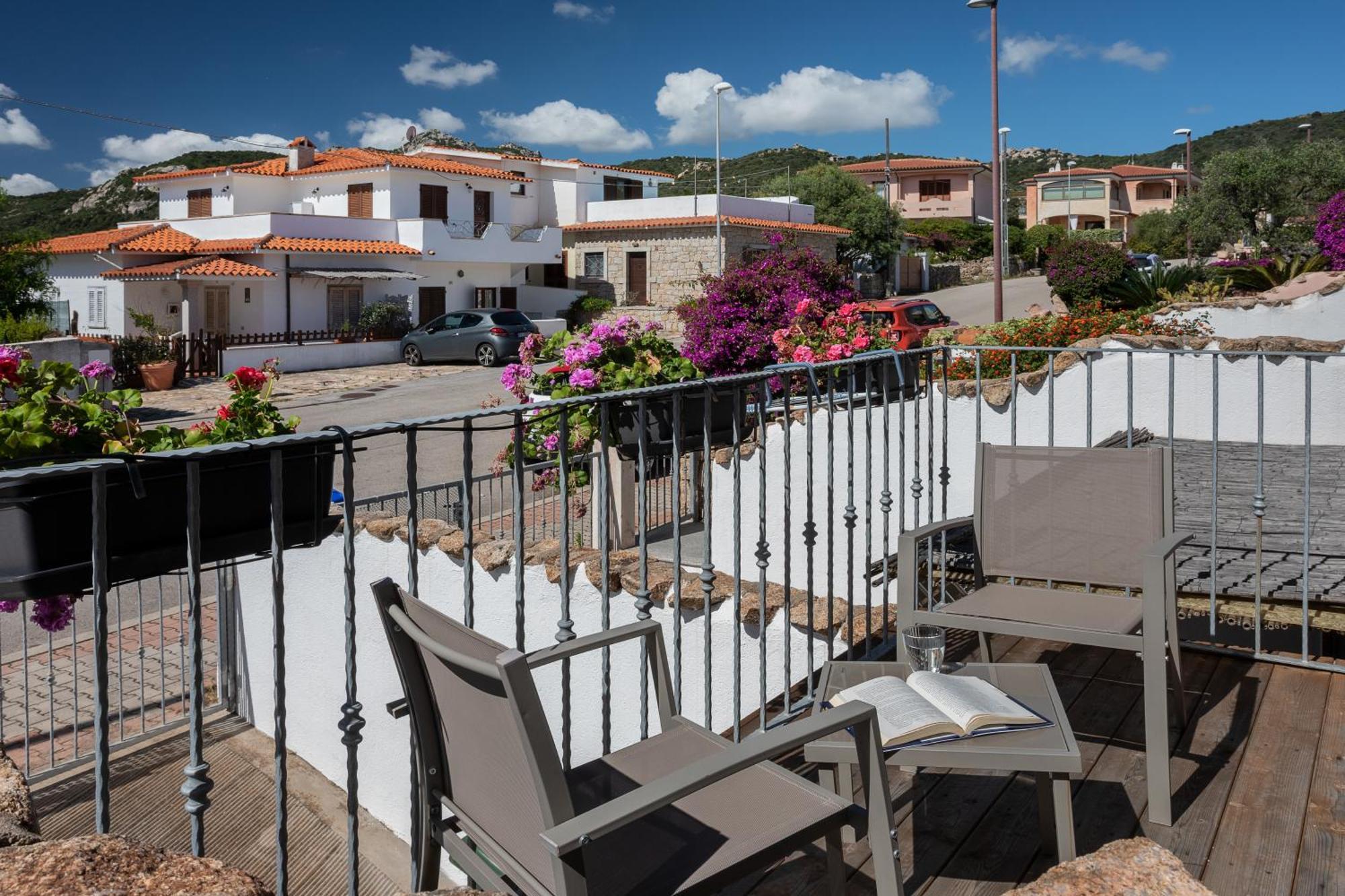 The Square Depandance Bed & Breakfast Cannigione Bagian luar foto